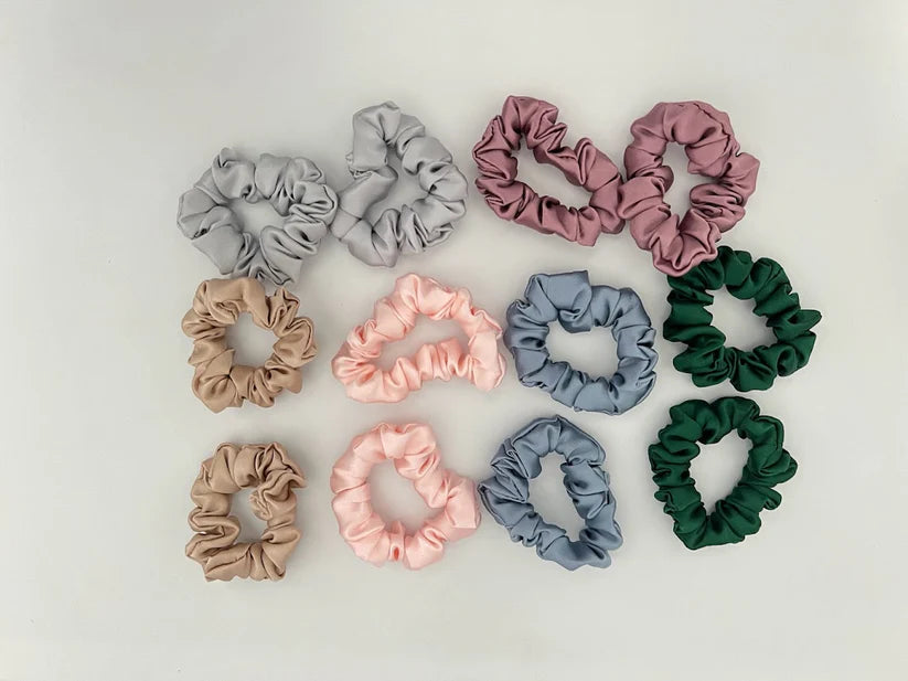 Hugrestsleep  Silk Scrunchy